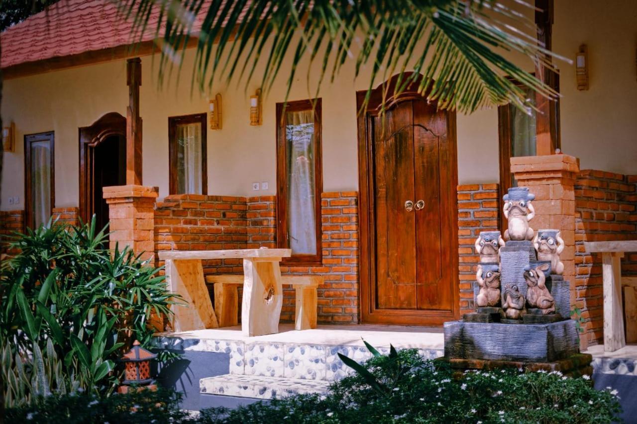 Eco Moringa Garden Hotel Banyuwedang Luaran gambar